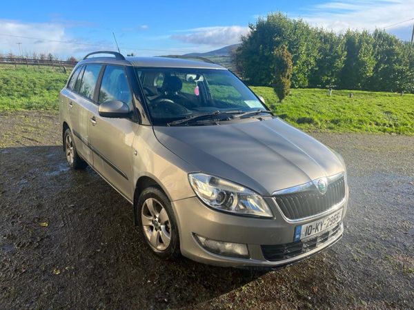 Skoda Fabia Estate/Jeep, Diesel, 2010, Beige