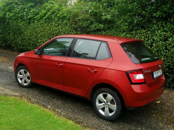 Skoda Fabia Hatchback, Petrol, 2017, Red