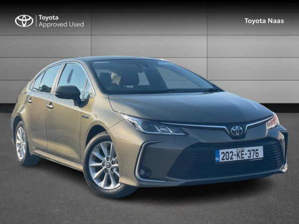 Toyota Corolla Saloon, Petrol Hybrid, 2020, Green