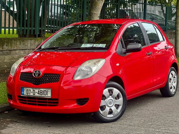 Toyota Yaris Hatchback, Petrol, 2007, Red