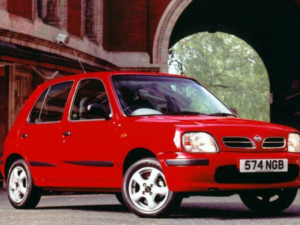 Nissan Micra Hatchback, Petrol, 2000, Green