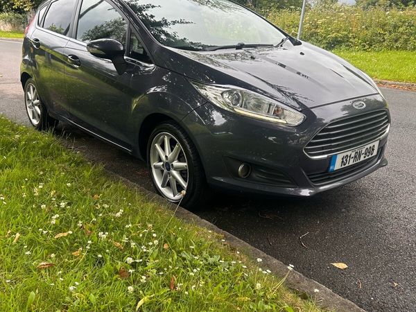 Ford Fiesta Hatchback, Diesel, 2013, Grey
