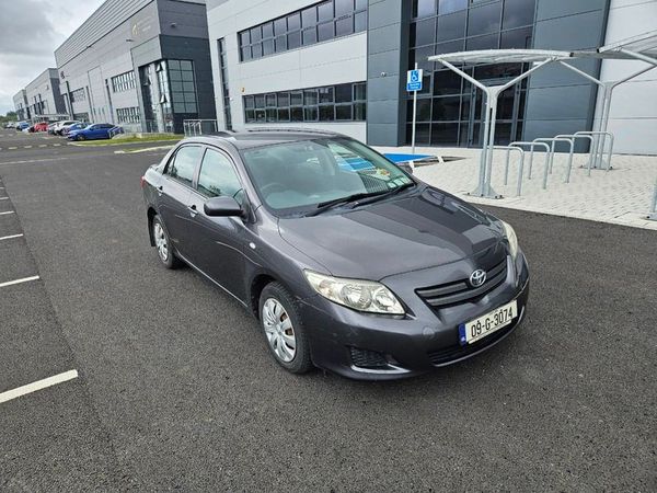 Toyota Corolla Saloon, Diesel, 2009, Grey