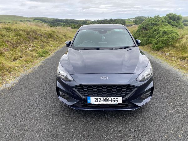 Ford Focus Hatchback, Diesel, 2021, Blue
