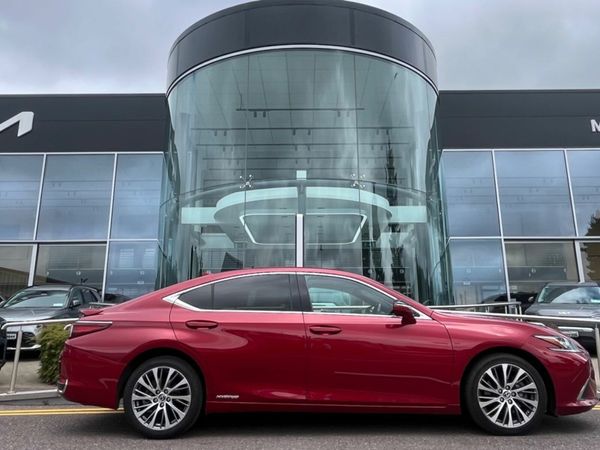Lexus ES Saloon, Petrol Hybrid, 2021, Red