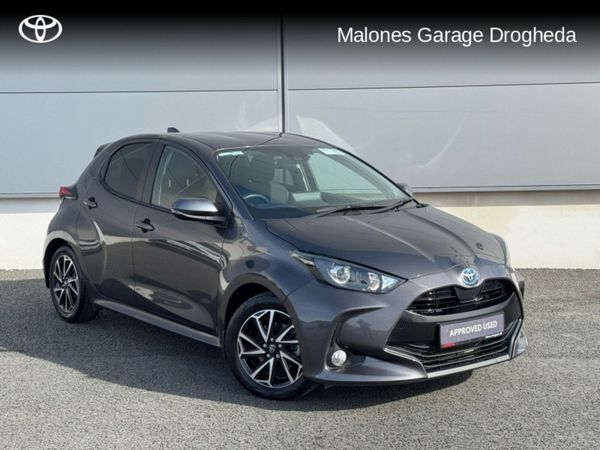 Toyota Yaris Hatchback, Petrol Hybrid, 2022, Grey