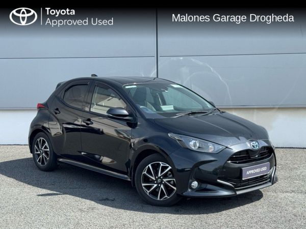 Toyota Yaris Hatchback, Petrol Hybrid, 2023, Black