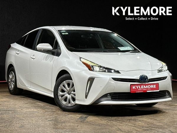 Toyota Prius Hatchback, Petrol Hybrid, 2022, White