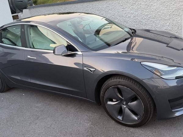 Tesla Model 3 Saloon, Electric, 2020, Grey