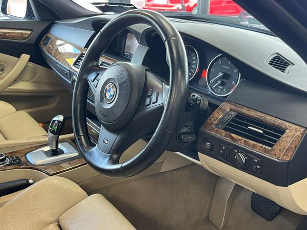 BMW 5-Series Saloon, Diesel, 2010, Blue