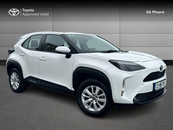 Toyota Yaris Cross Hatchback, Petrol Hybrid, 2022, White