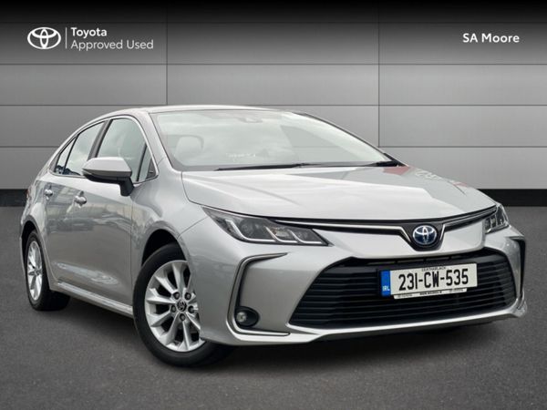 Toyota Corolla Saloon, Petrol Hybrid, 2023, Silver