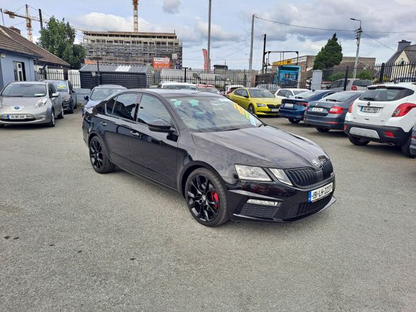 Skoda Octavia Saloon, Diesel, 2019, Black