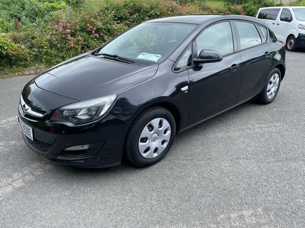 Opel Astra MPV, Petrol, 2013, Black