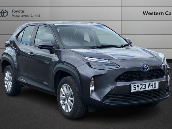 Toyota Yaris SUV, Petrol Hybrid, 2023, Grey