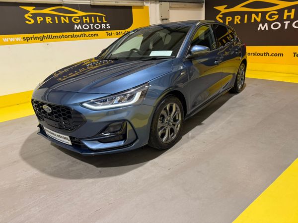 Ford Focus Hatchback, Petrol Hybrid, 2025, Blue