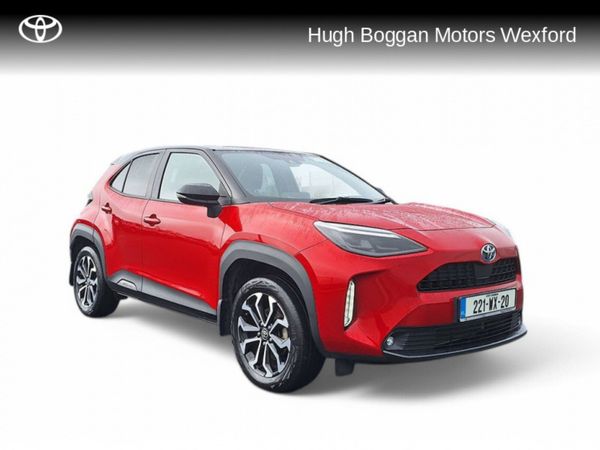 Toyota Yaris Hatchback, Petrol Hybrid, 2022, Red