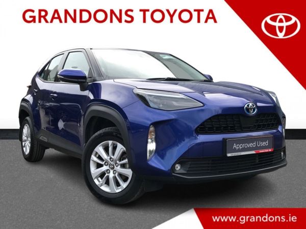 Toyota Yaris Cross Hatchback, Petrol Hybrid, 2023, Blue