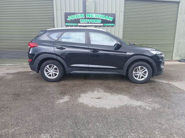 Hyundai Tucson SUV, Petrol, 2017, Black