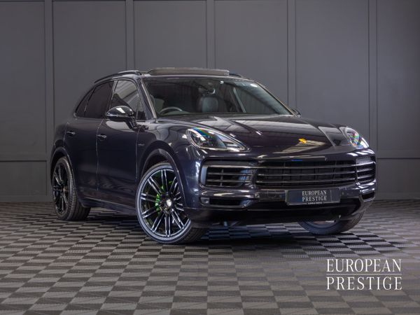 Porsche Cayenne SUV, Petrol Plug-in Hybrid, 2021, Black