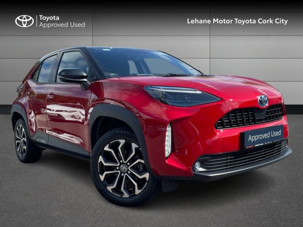 Toyota Yaris Cross Hatchback, Petrol Hybrid, 2023, Red