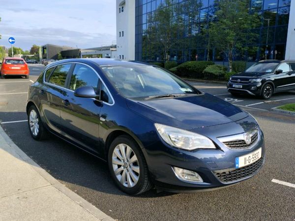 Vauxhall Astra Hatchback, Diesel, 2011, Blue