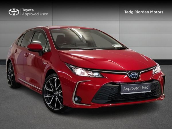 Toyota Corolla Saloon, Petrol Hybrid, 2024, Red