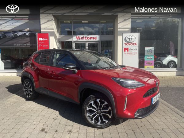 Toyota Yaris Cross Hatchback, Petrol Hybrid, 2022, Red