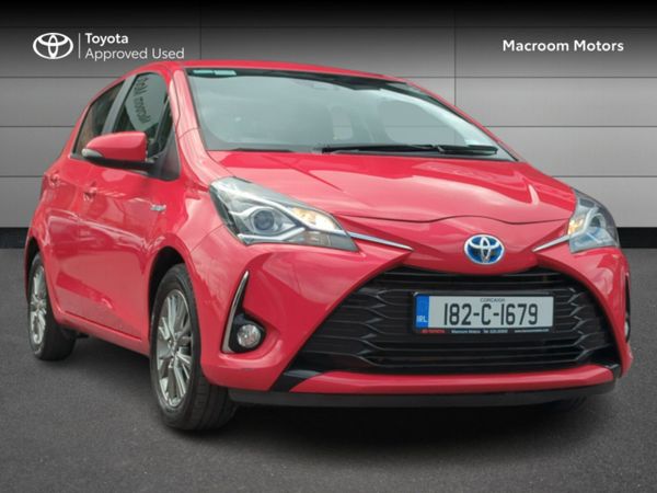 Toyota Yaris Hatchback, Petrol Hybrid, 2018, Red