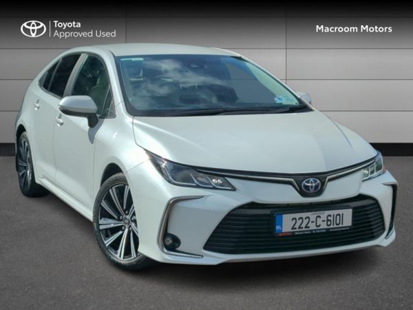 Toyota Corolla Saloon, Petrol Hybrid, 2022, White