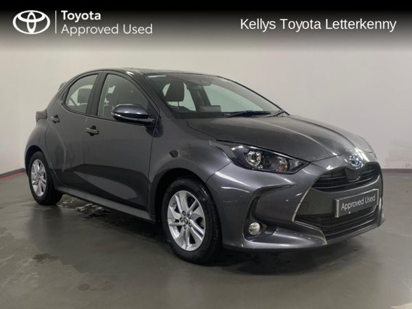 Toyota Yaris Hatchback, Petrol Hybrid, 2023, Grey