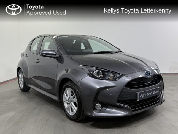 Toyota Yaris Hatchback, Petrol Hybrid, 2023, Grey