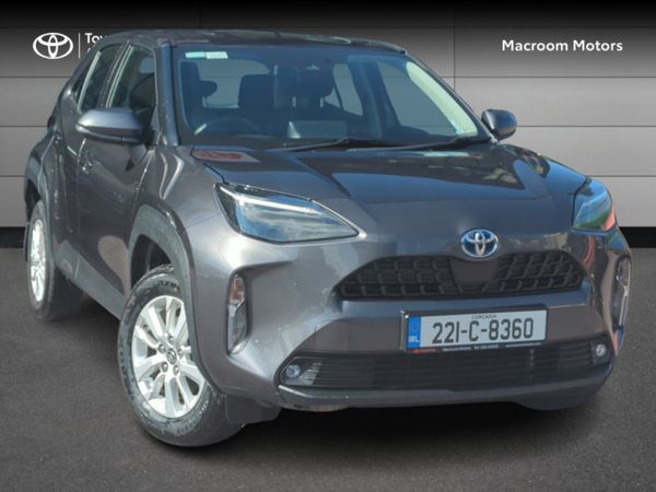 Toyota Yaris Hatchback, Petrol Hybrid, 2022, Grey