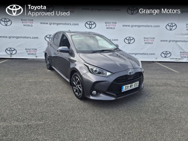 Toyota Yaris Hatchback, Petrol Hybrid, 2023, Grey