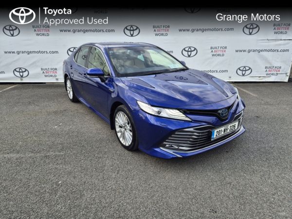 Toyota Camry Saloon, Petrol Hybrid, 2020, Blue