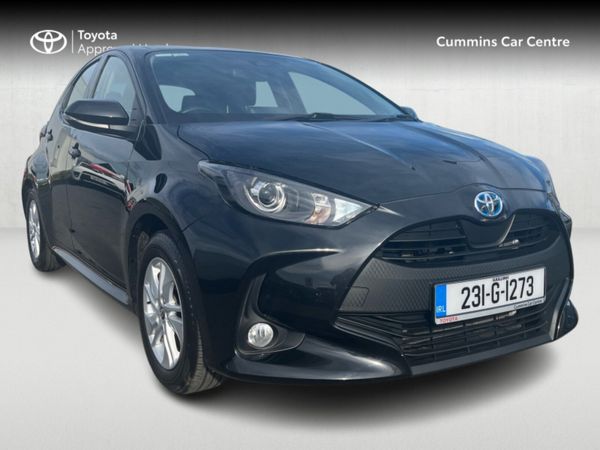 Toyota Yaris Hatchback, Petrol Hybrid, 2023, Black