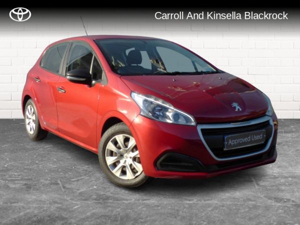 Peugeot 208 Hatchback, Petrol, 2018, Red