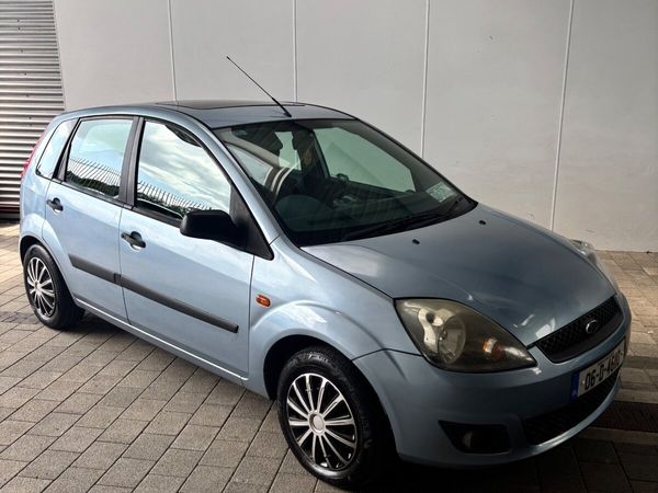 Ford Fiesta Hatchback, Petrol, 2006, Blue