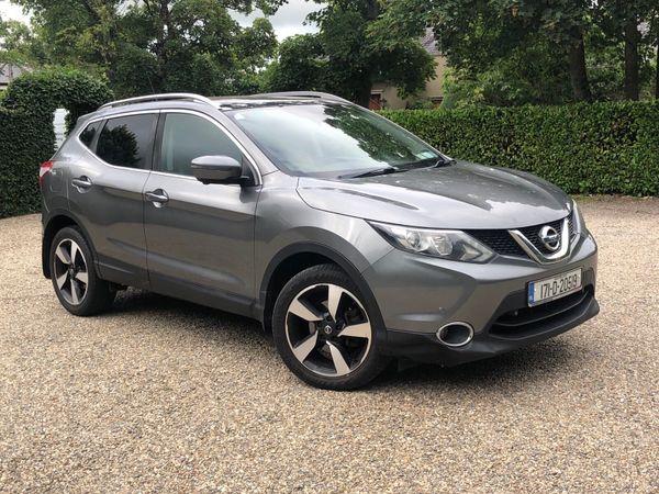 Nissan Qashqai SUV, Diesel, 2017, Grey