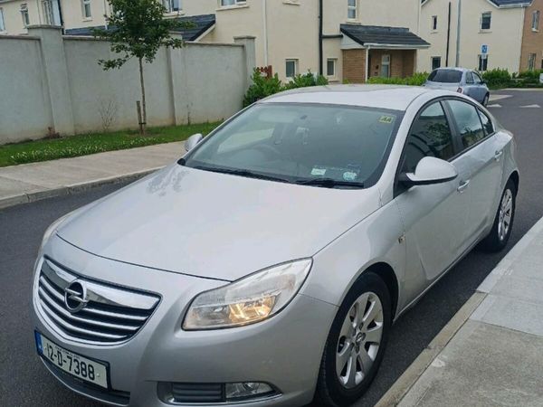Opel Insignia Estate, Petrol, 2012, Silver