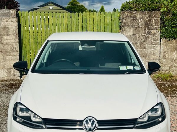 Volkswagen Golf Hatchback, Petrol, 2015, White
