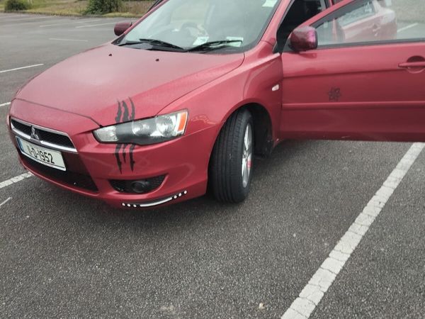 Mitsubishi Lancer Saloon, Diesel, 2011, Red