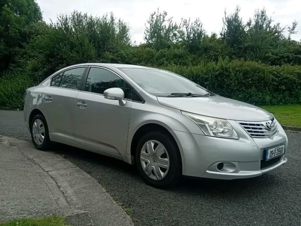Toyota Avensis Saloon, Petrol, 2009, Silver
