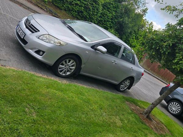Toyota Corolla Saloon, Diesel, 2008, Silver