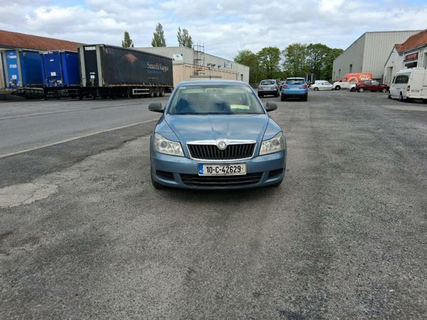 Skoda Octavia Hatchback, Diesel, 2010, Grey
