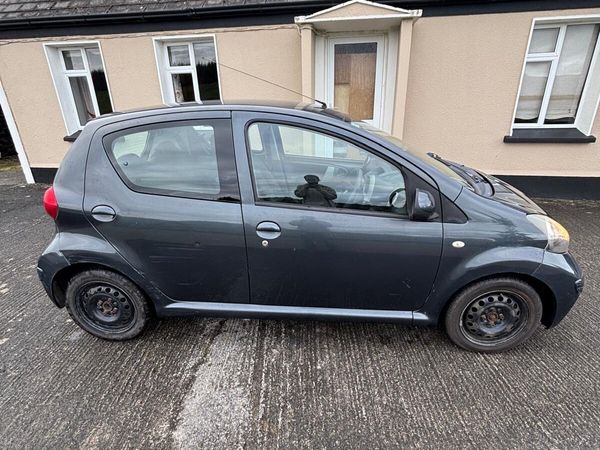 Toyota Aygo Hatchback, Petrol, 2006, Grey