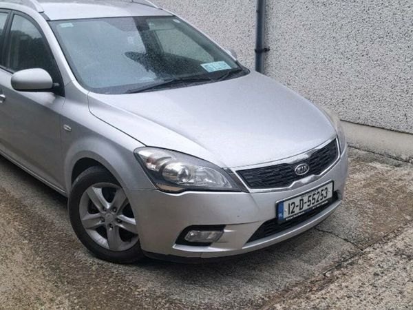 Kia Ceed Estate, Diesel, 2012, Silver