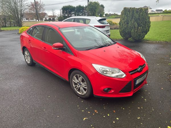 Ford Focus Saloon, Diesel, 2013, Red