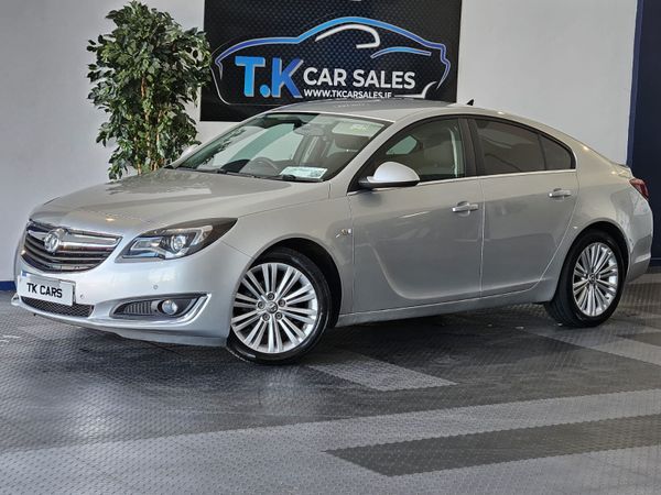 Vauxhall Insignia Hatchback, Diesel, 2017, Silver