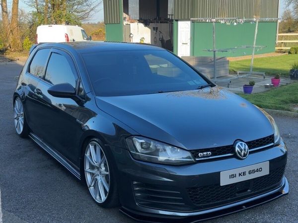 Volkswagen Golf Hatchback, Diesel, 2015, Grey